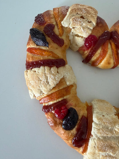 Rosca de Reyes (Heart Shape)